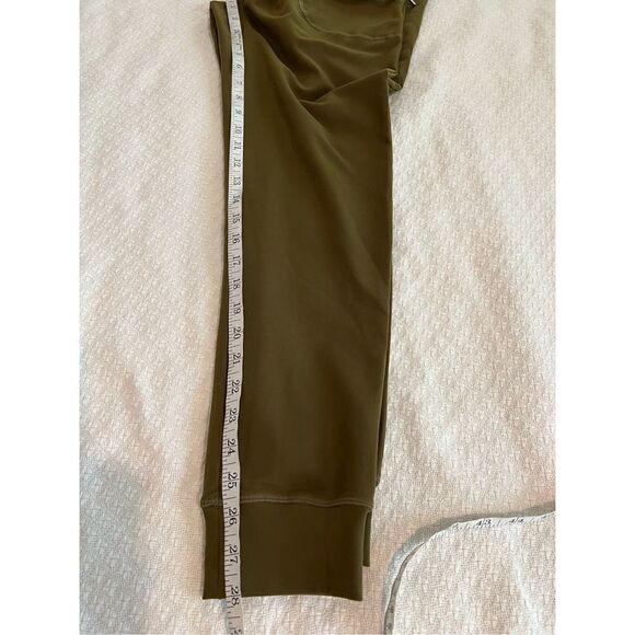 New Zyia Olive Unwind Jogger size L - Picture 8 of 8